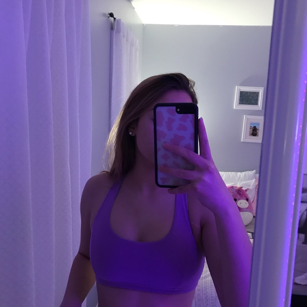 Lululemon/ivivva bra.